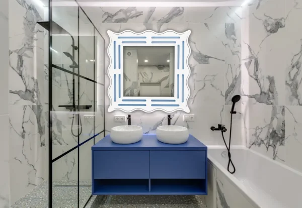 Espejo Océano cuadrado con luz azul en baño de marmol