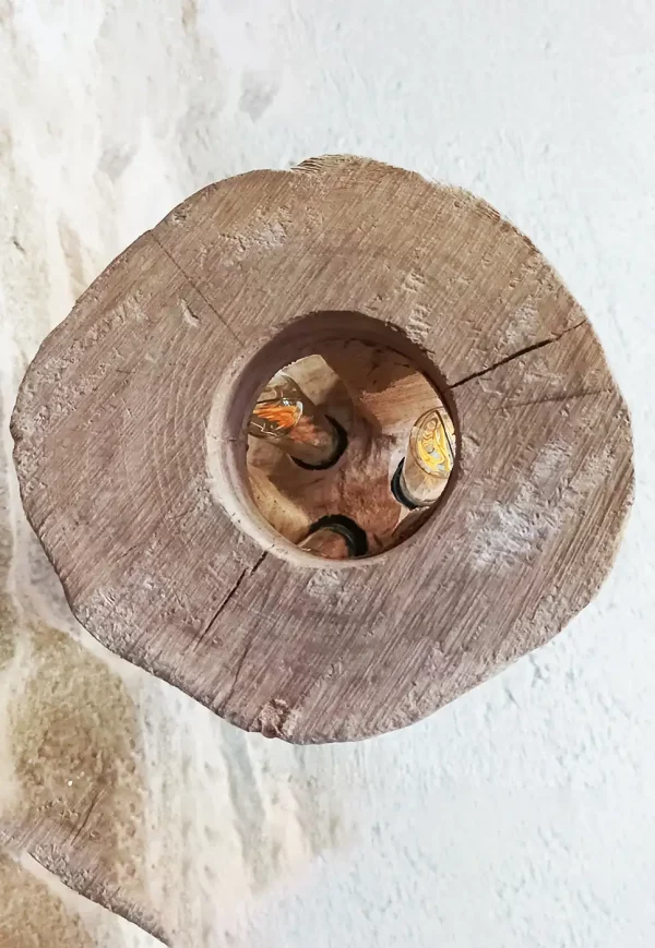 Lámpara de pie de madera maciza